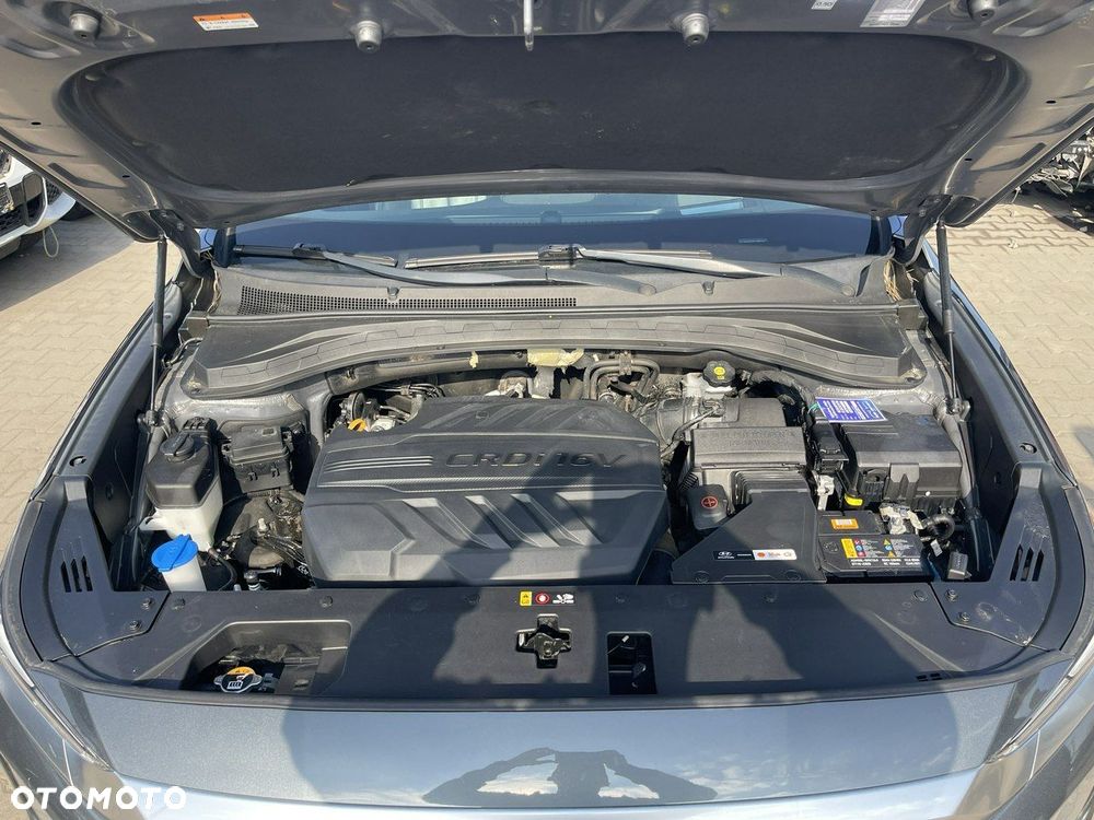 Hyundai Grand Santa Fe 2.2 CRDi Platinum 7os - 17