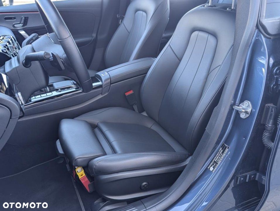 Mercedes-Benz CLA - 26