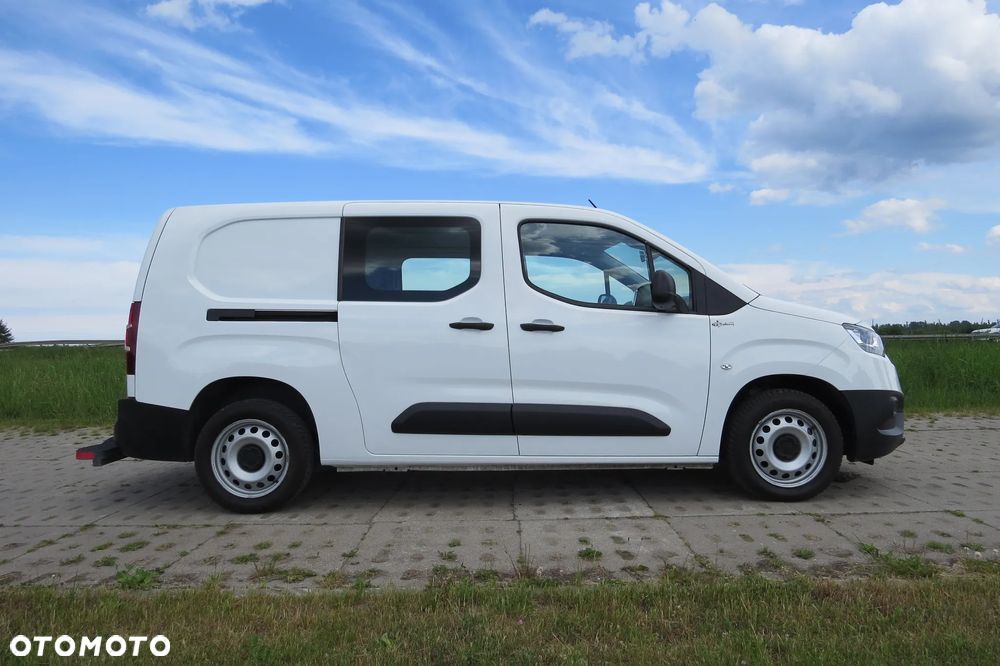 Toyota Proace City 1.2 D-4t 130km A/t Long Brygadówka - 15