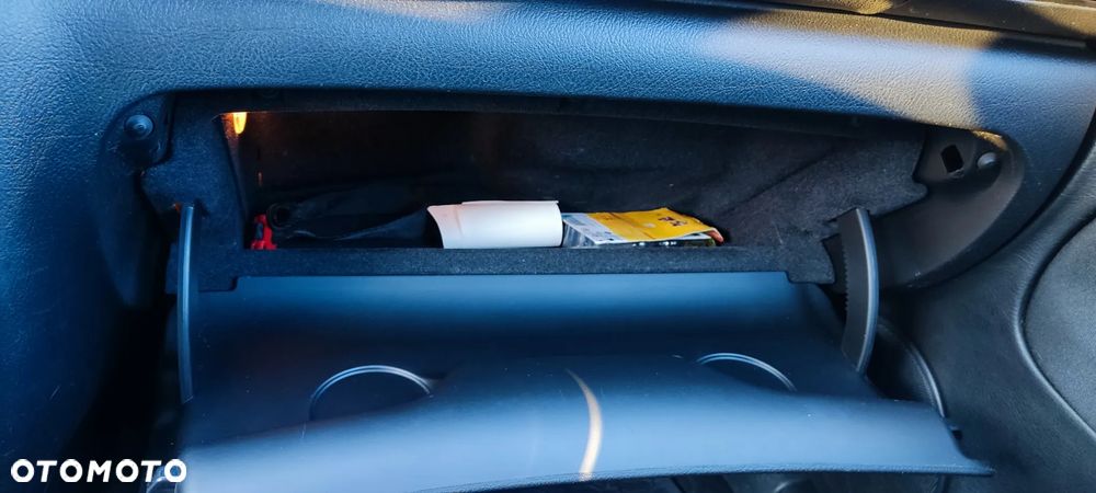 Volkswagen Passat 1.6 Basis - 16