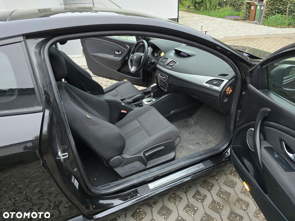 Renault Megane 2.0 16V Dynamique CVT - 9