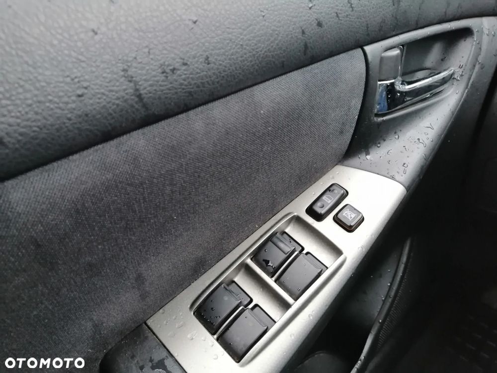 Toyota Corolla 1.4 D-4D Dynamic - 12