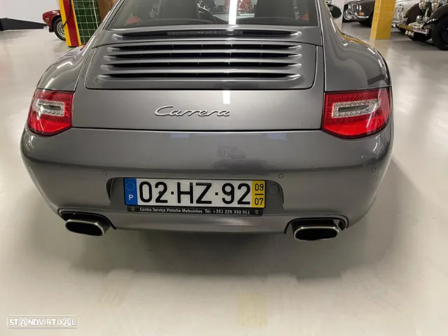 Porsche 911 Série F - 6