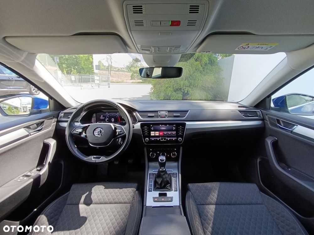 Skoda Superb 1.5 TSI Ambition - 19