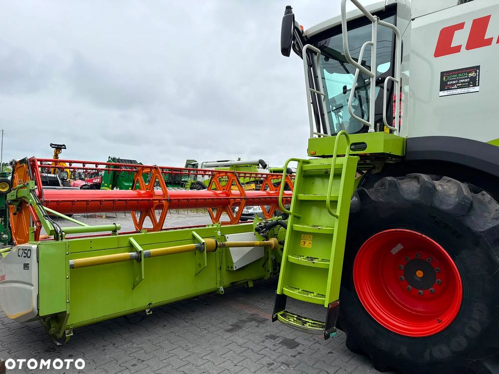 Claas LEXION 670 660  650 JOHN DEERE SERI T 670 - 24