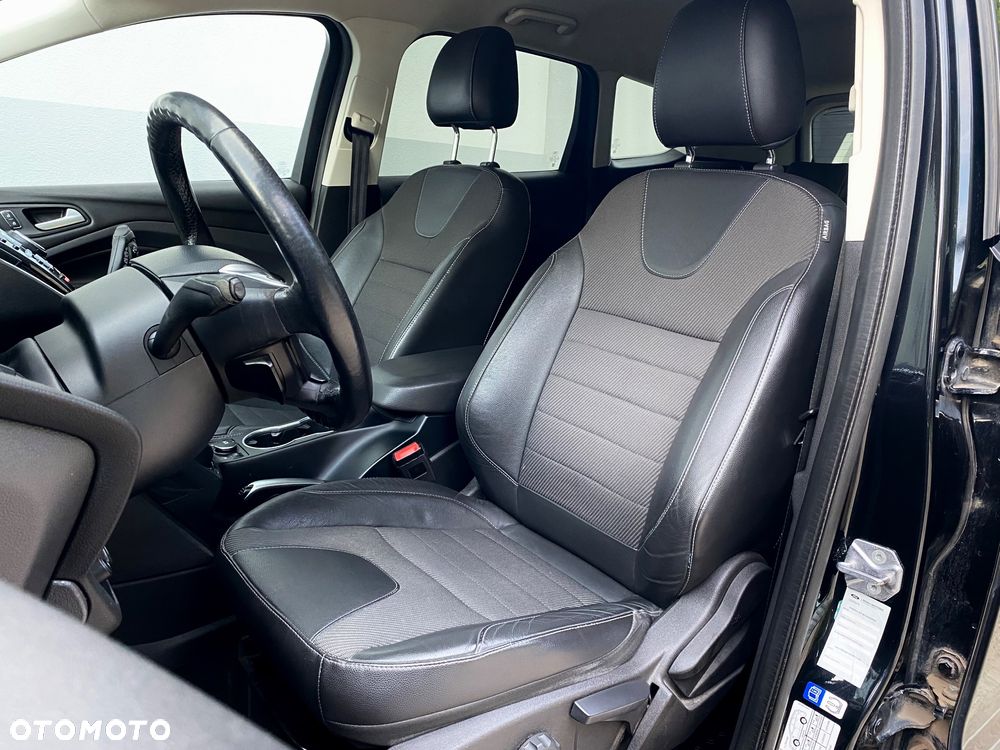 Ford Kuga 2.0 TDCi 4WD Titanium - 25