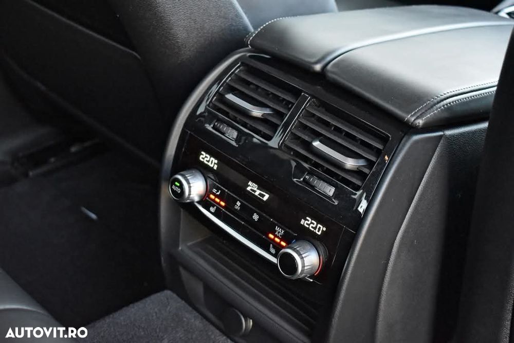 BMW Seria 5 540i Aut. Luxury Line - 22