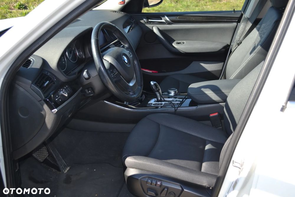 BMW X3 xDrive28i xLine - 10