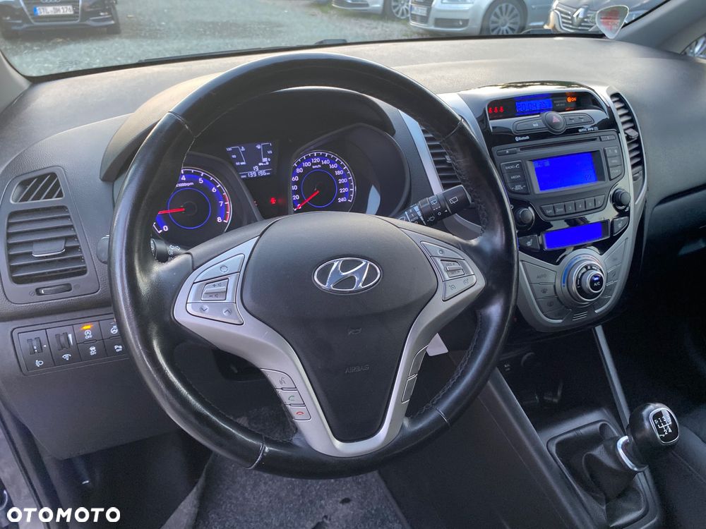 Hyundai ix20 1.4 blue Trend - 33