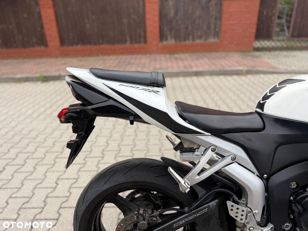 Honda CBR - 9