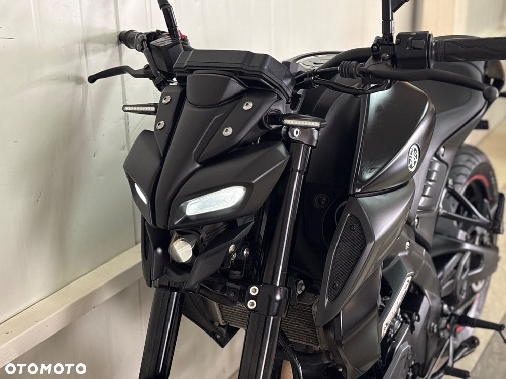 Yamaha MT - 8