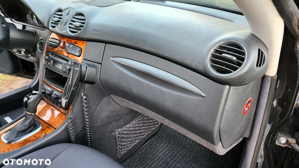 Mercedes-Benz CLK - 11