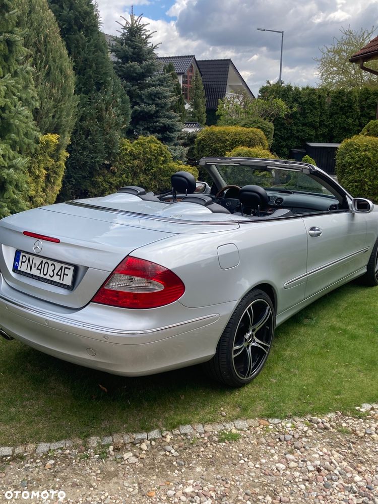 Mercedes-Benz CLK - 9