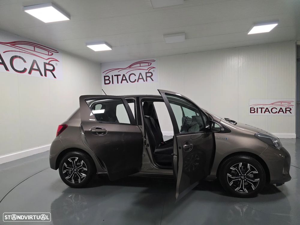 Toyota Yaris 1.5 HSD Comfort+P.Style - 11