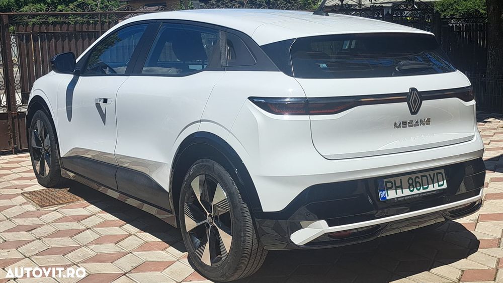 Renault Megane E-TECH 60 kWh 220 CP Techno - 5