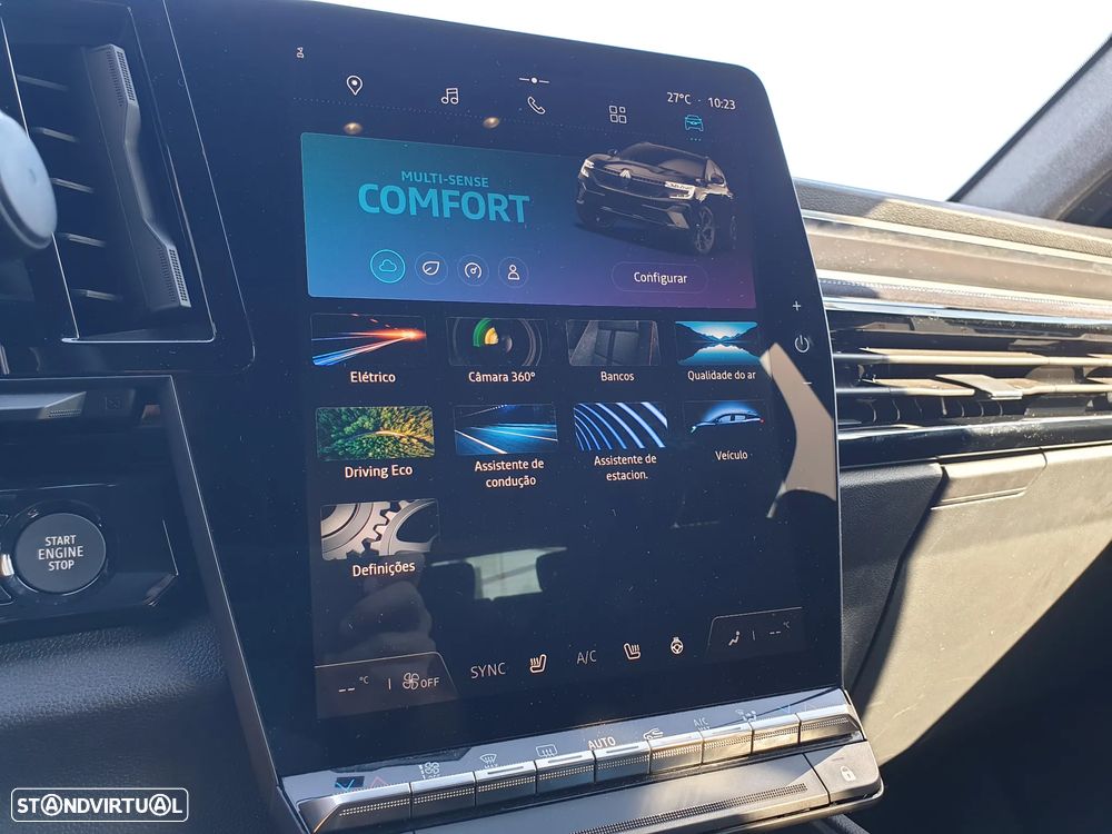 Renault Austral 1.2 E-Tech Iconic Espirit - 17
