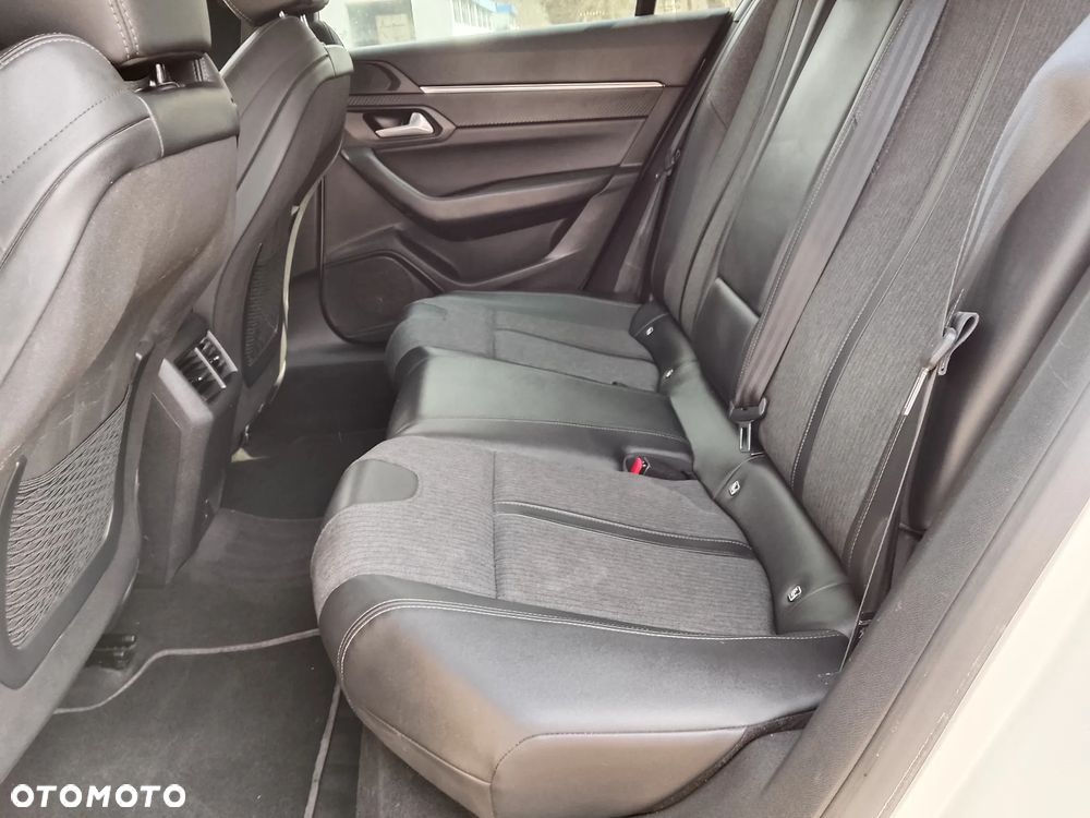 Peugeot 508 BlueHDi 130 EAT8 Allure - 12