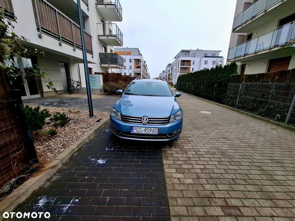 Volkswagen Passat 2.0 TDI DPF DSG Highline - 5