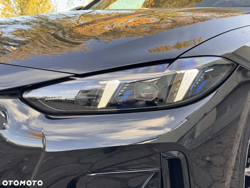 BMW Seria 4 M440i xDrive mHEV - 10