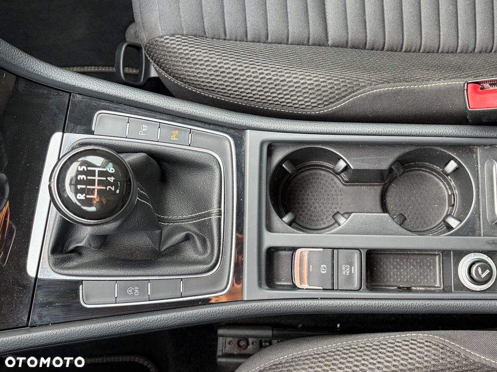 Volkswagen Golf 1.2 TSI BlueMotion Technology Cup - 10
