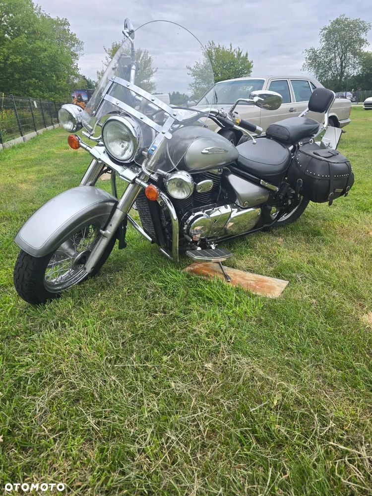 Suzuki VL 800 Volusia - 1