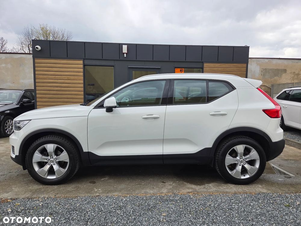Volvo XC 40 D3 SCR Momentum - 6
