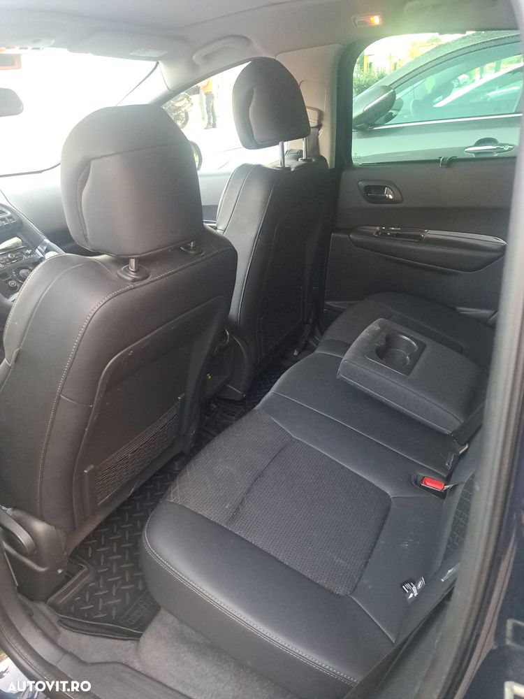 Peugeot 3008 - 8