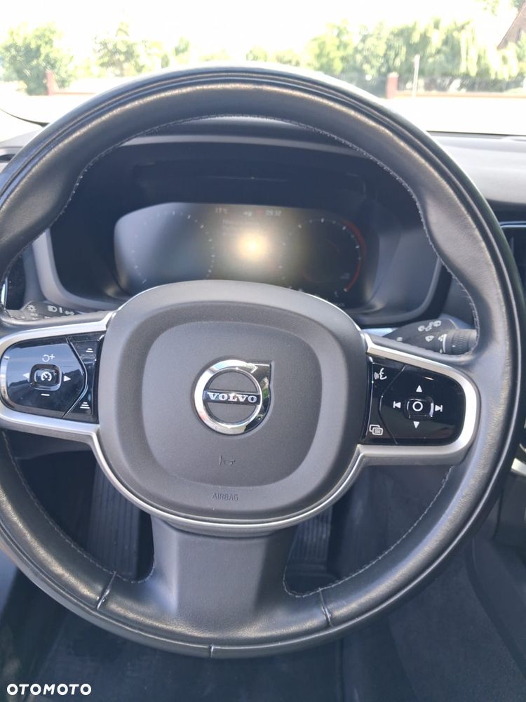 Volvo V60 B3 B Essential - 17