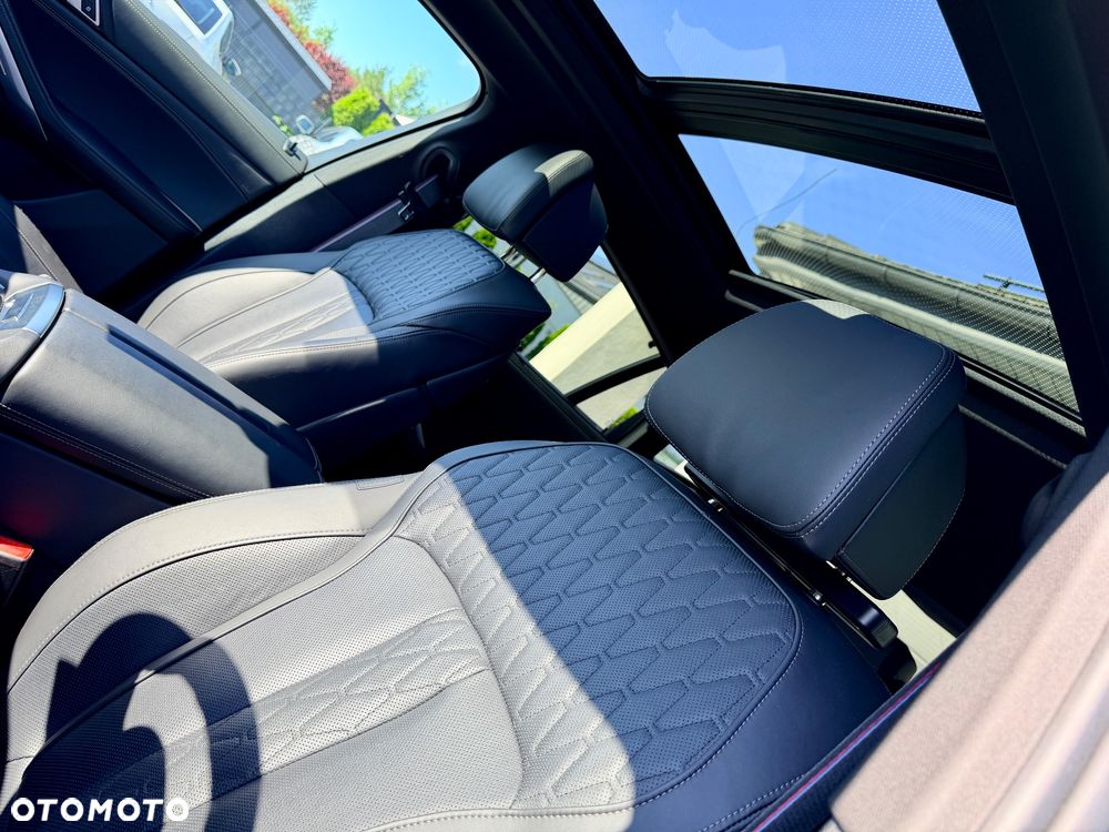 BMW X6 xDrive40d - 33