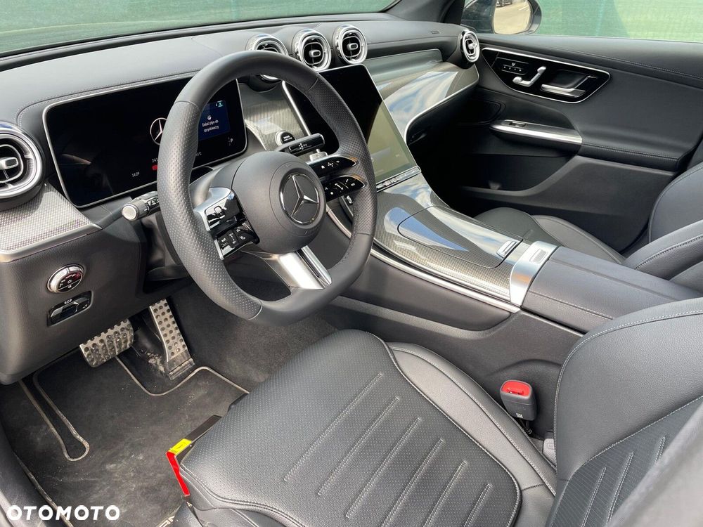 Mercedes-Benz GLC - 12