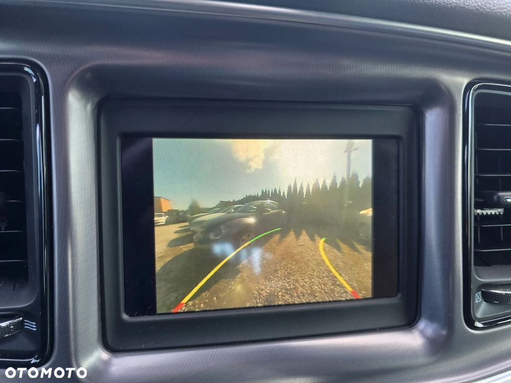 Dodge Challenger - 34