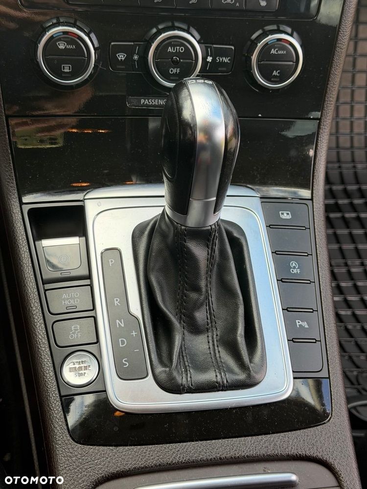 Volkswagen Passat 2.0 TDI Comfortline DSG - 15