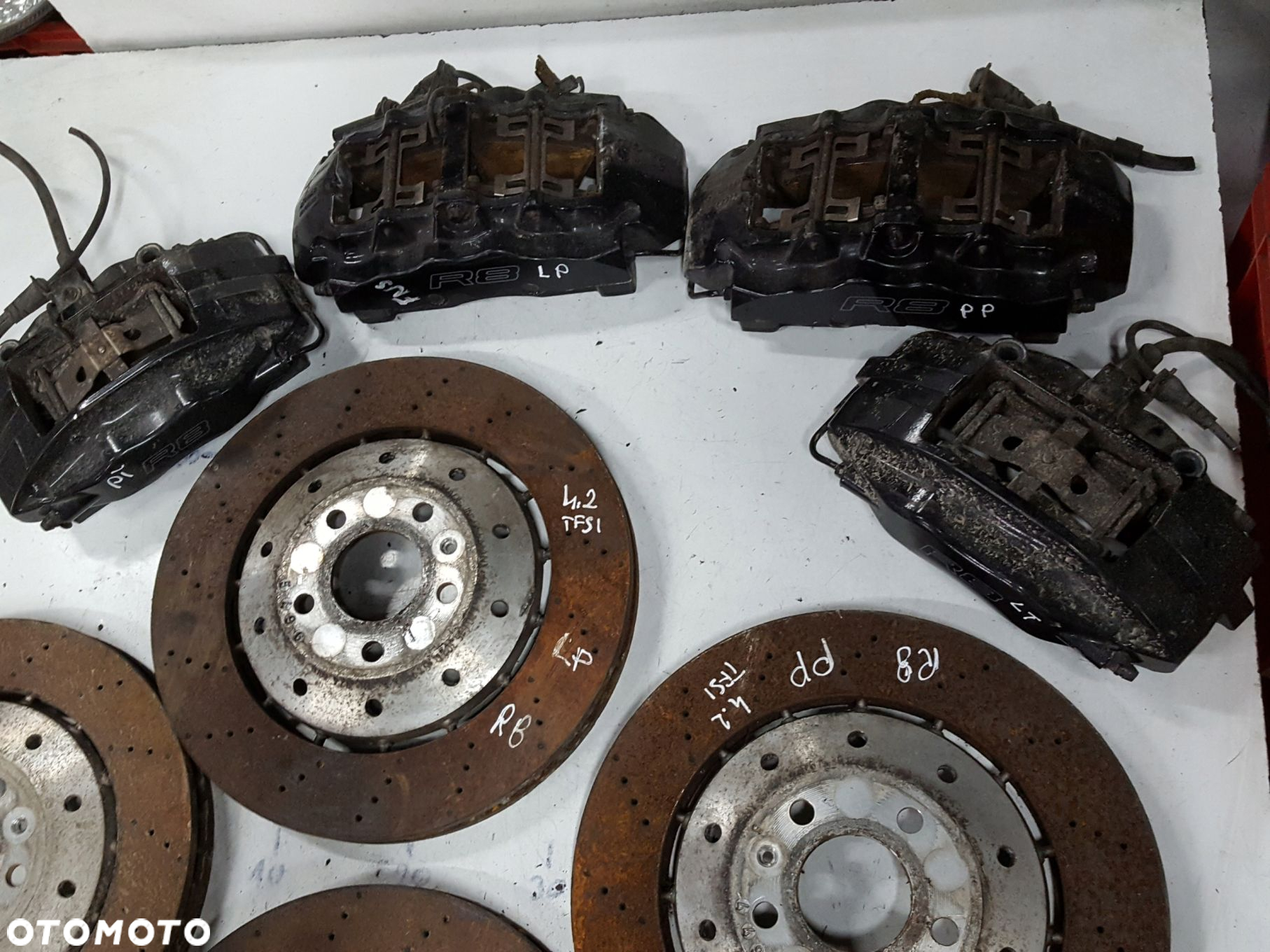 AUDI R8 420 06r- HAMULCE TARCZE ZACISKI - 2
