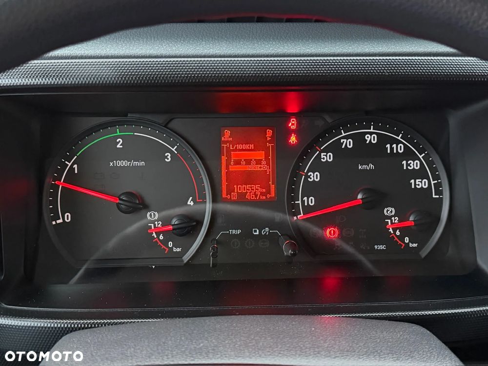 Renault D 7.5 // EKSPOZYCJA // SKLEP MOBILNY // ZABUDOWA WYSTAWOWA // SHOWROOM MOBILNY // - 32