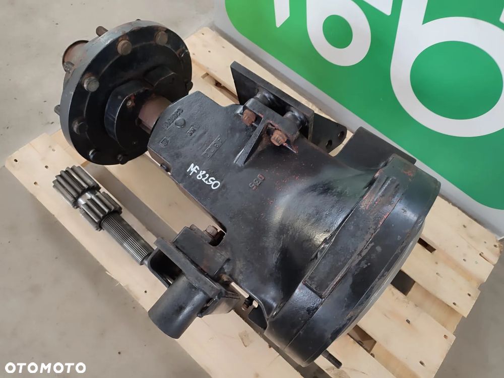 Zwolnica kompletna tylna 3580617M13 Massey Ferguson 8250 - 3