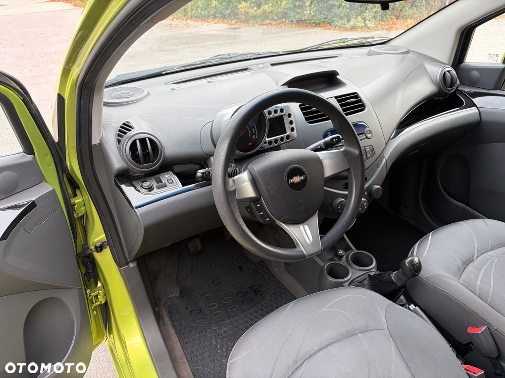 Chevrolet Spark - 21