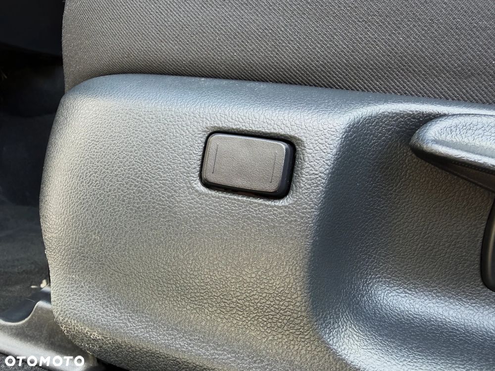 Toyota Yaris Hybrid 1.5 Comfort - 33