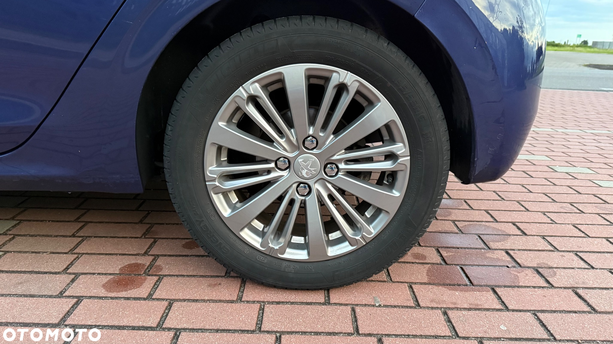 Peugeot 208 Blue-HDi 100 Stop&Start Allure - 17