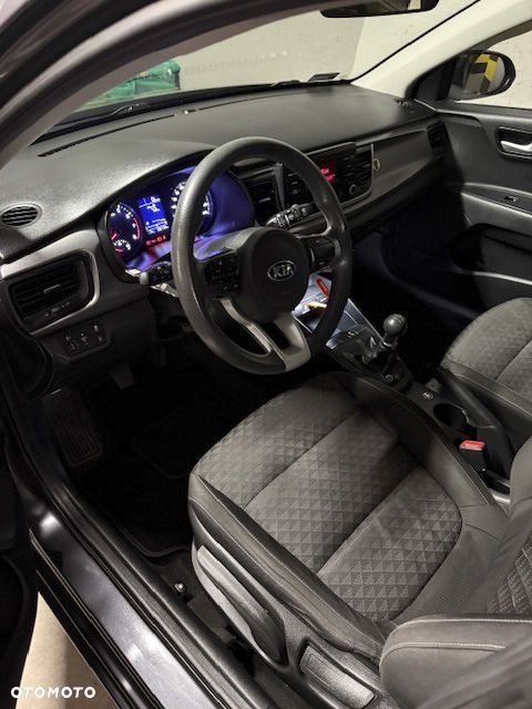 Kia Rio - 6