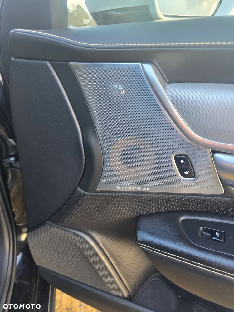 Volvo V90 D4 AWD R-Design - 11