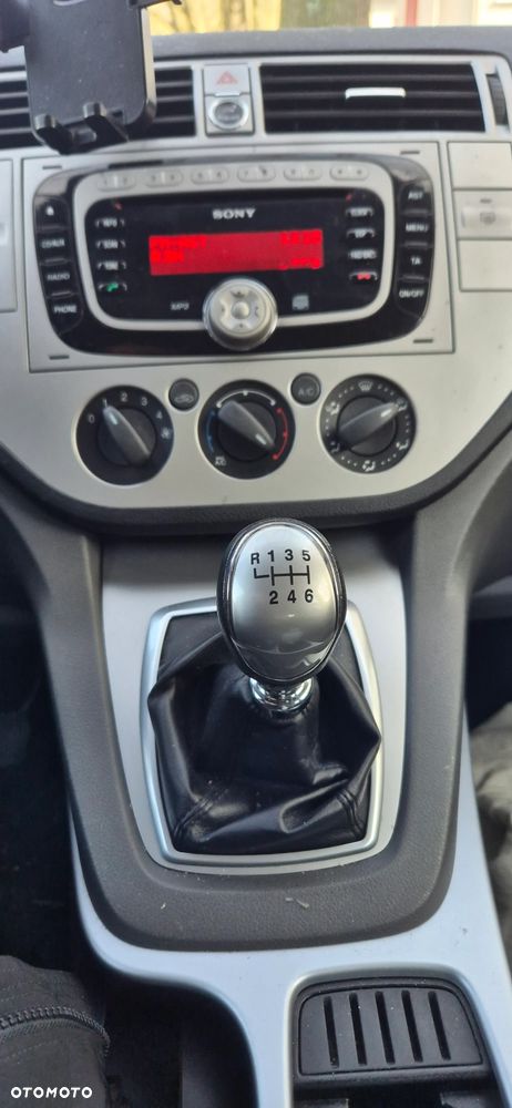 Ford Kuga 2.0 TDCi Trend - 13