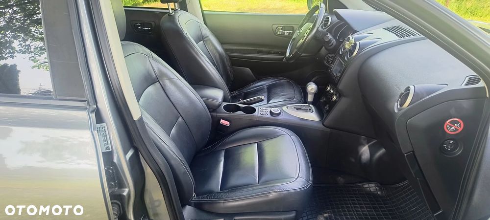 Nissan Qashqai 2.0 dCi 4x4 Tekna Premium - 4