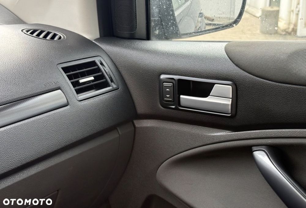 Ford Kuga 2.0 TDCi 4WD Trend - 13