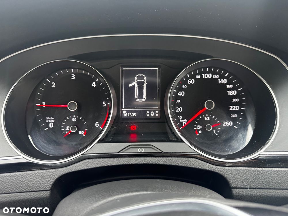 Volkswagen Passat Variant 2.0 TDI (BlueMotion Technology) Comfortline - 24
