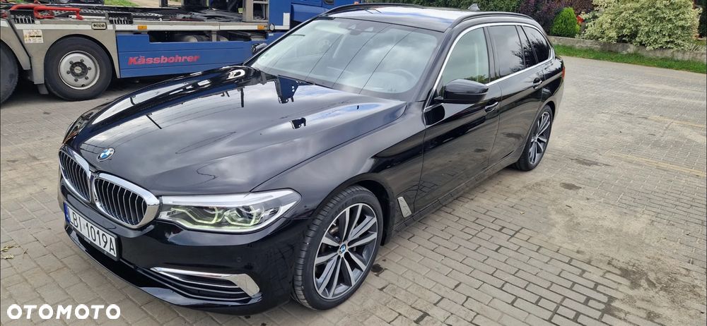 BMW Seria 5 525d Luxury Line sport - 11