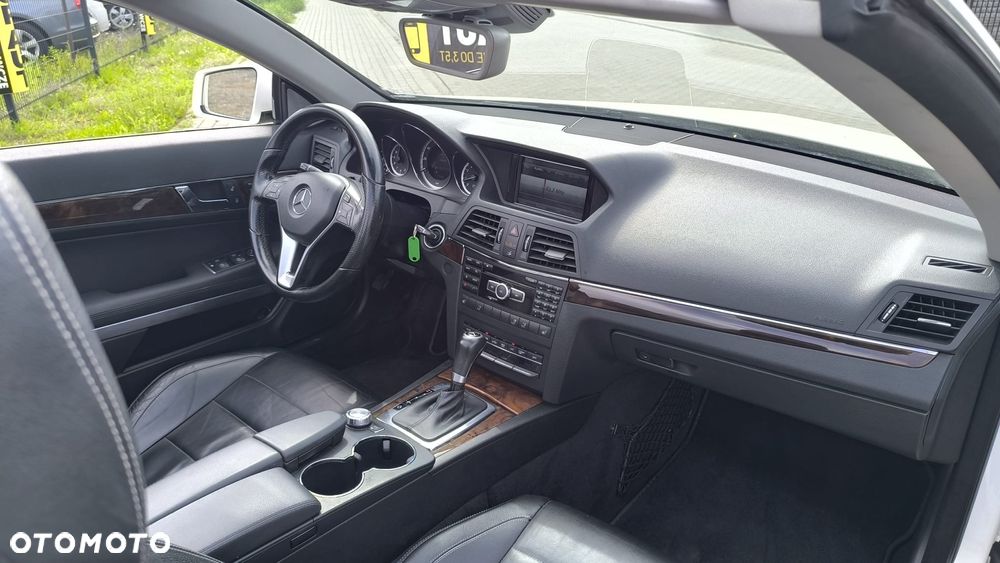 Mercedes-Benz Klasa E 350 Cabrio 7G-TRONIC - 30