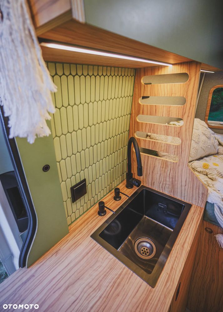 Volkswagen Crafter - 33