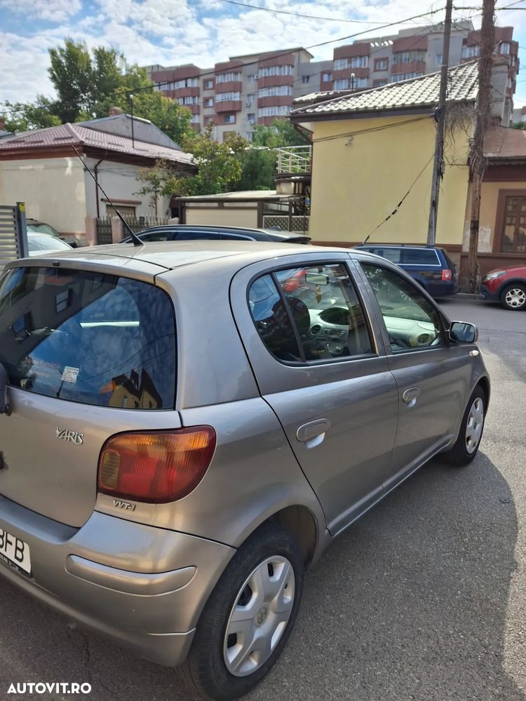 Toyota Yaris - 4