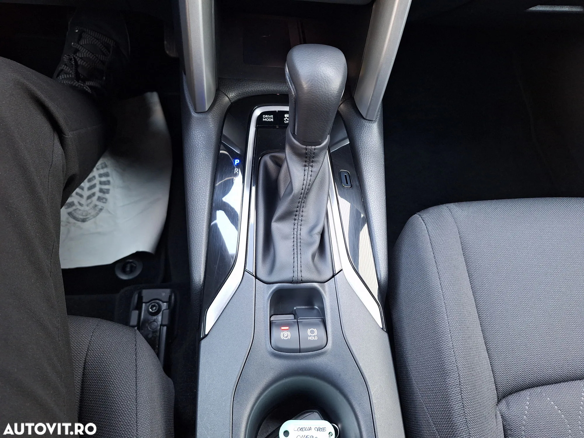 Toyota Corolla Cross - 17