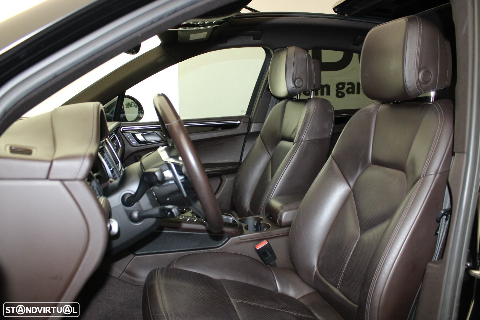 Porsche Macan S - 25